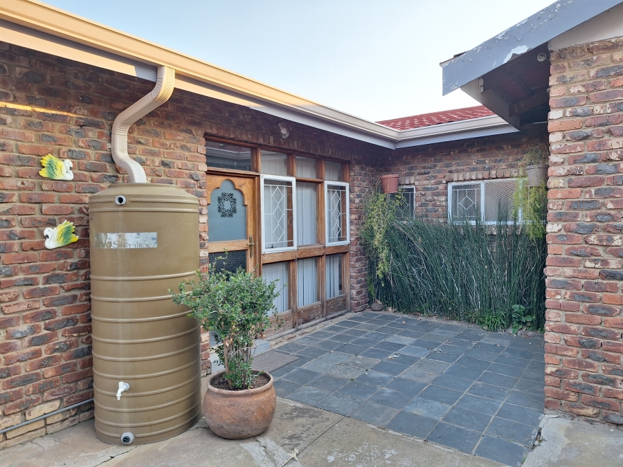 4 Bedroom Property for Sale in Vrede Free State